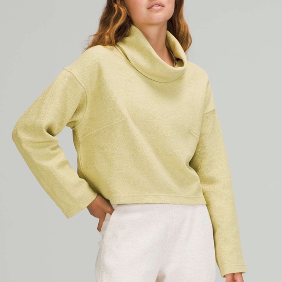 lululemon athletica Tops - Lululemon Ribbed Funnel Neck Pullover